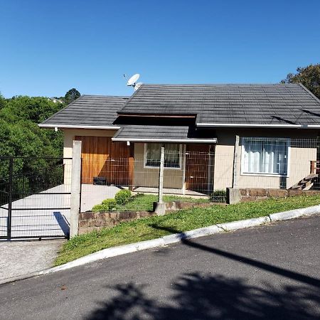 Linda Casa Proximo Ao Portico De Gramado Villa Eksteriør billede